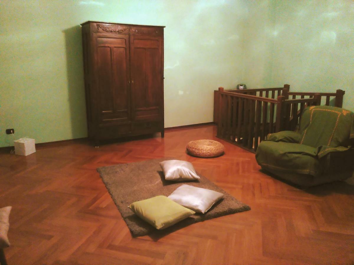 Casa Aromi Ed Arte Guest House Asti Bagian luar foto