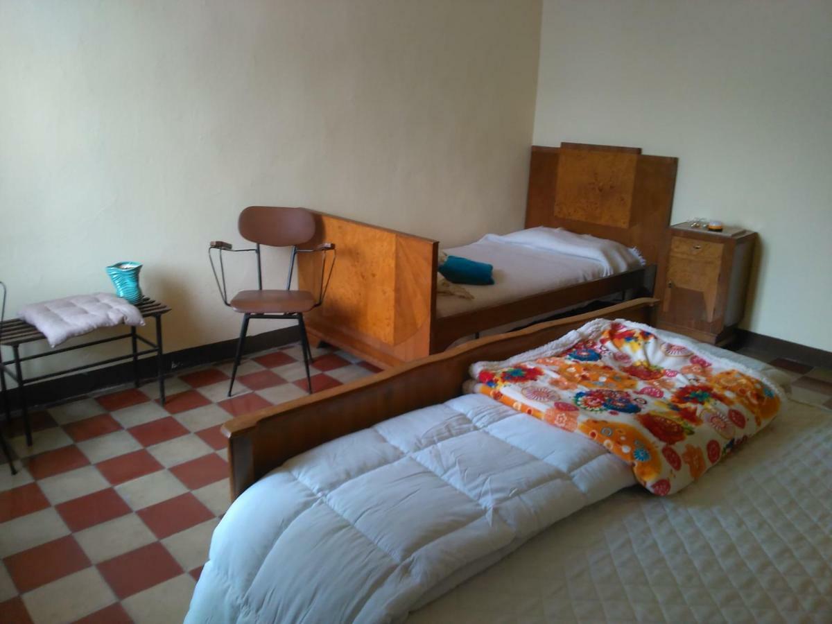 Casa Aromi Ed Arte Guest House Asti Bagian luar foto